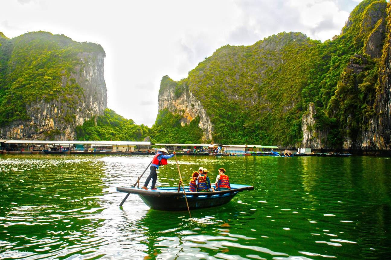Du Thuyền Vịnh Hạ Long Online | Tour Du Thuyền Deluxe - Klook